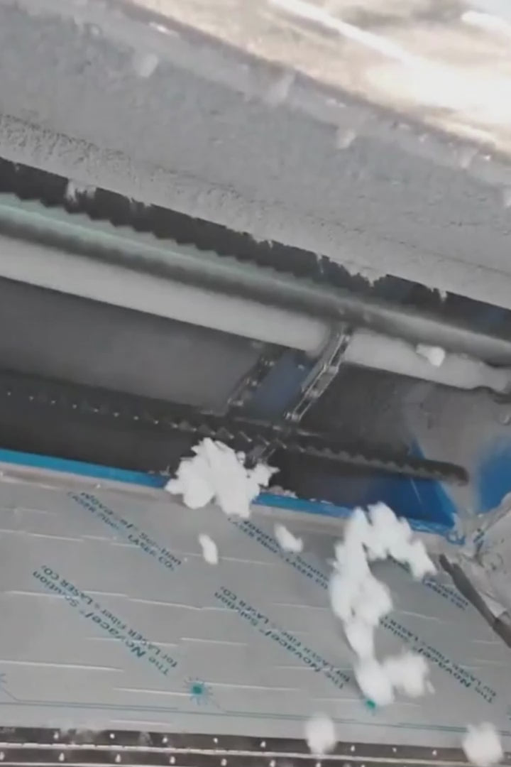 Video laden: Professionele spouwmuurisolatie met Ursa Pure Floc KD bij project Picpussen in Tongeren, voor Haex