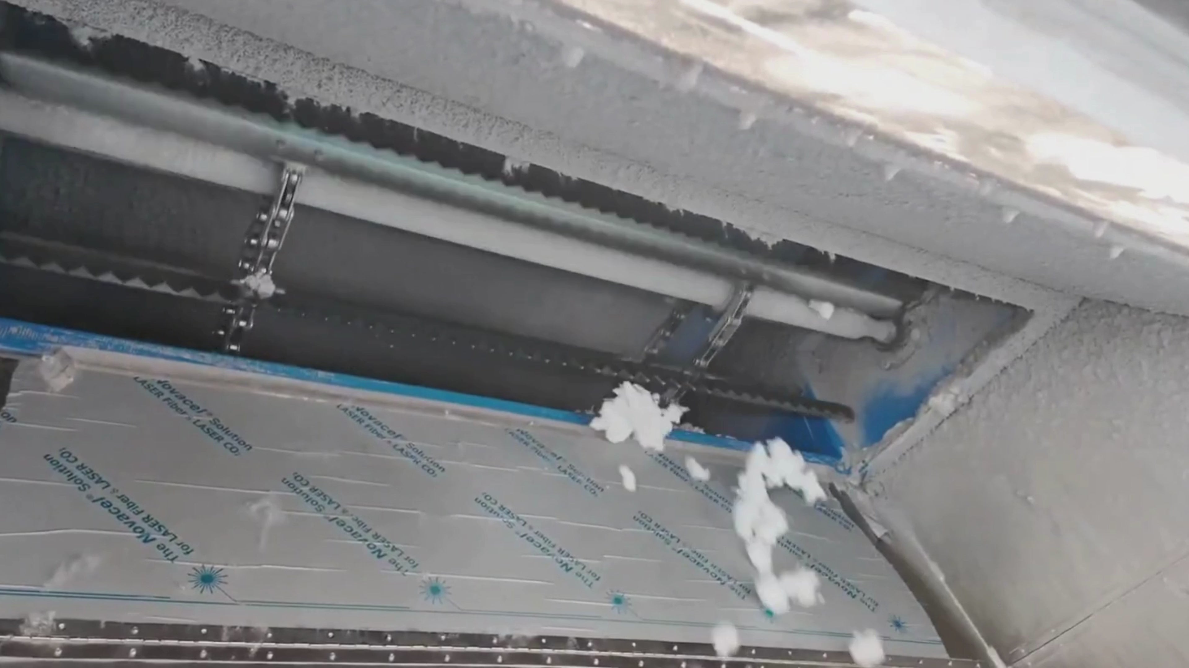 Video laden: Professionele spouwmuurisolatie met Ursa Pure Floc KD bij project Picpussen in Tongeren, voor Haex